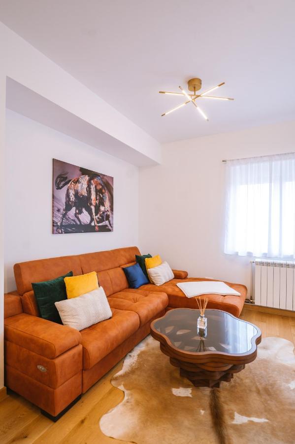 Mikonos Apartman Surcin Экстерьер фото