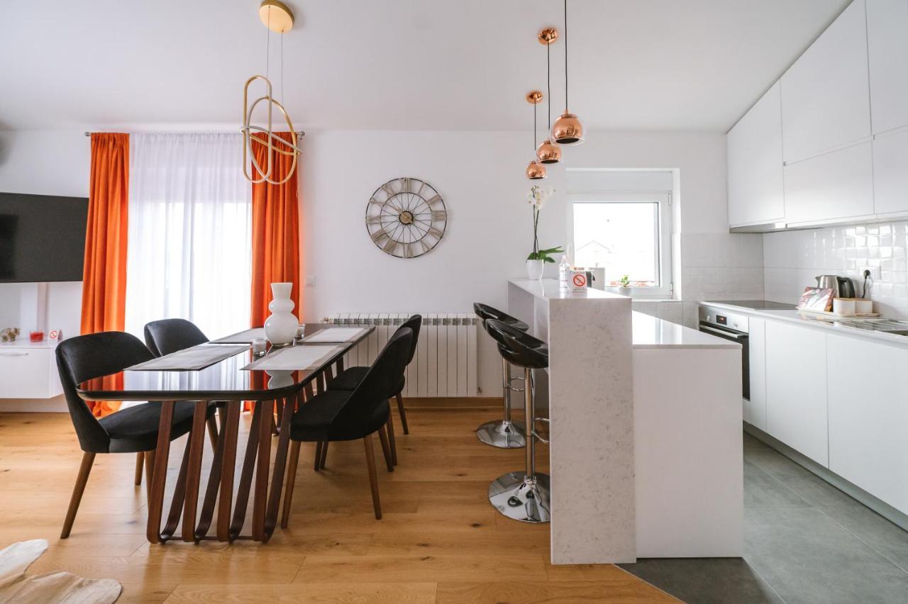Mikonos Apartman Surcin Экстерьер фото